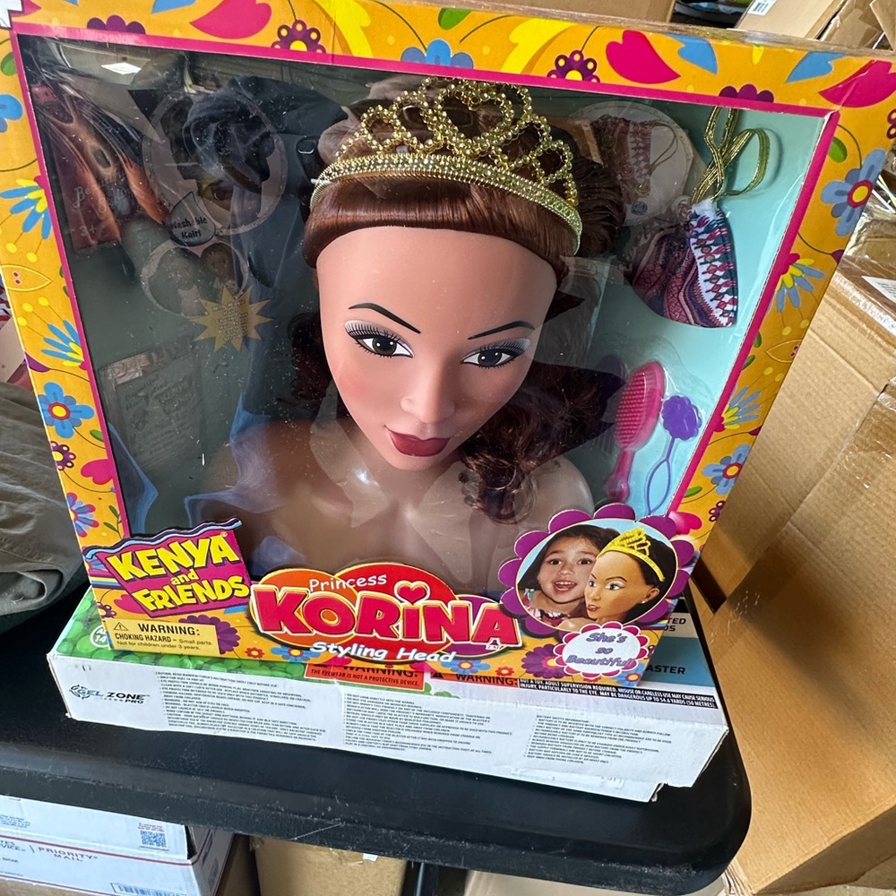 Princess Korina Styling Head with Accessories